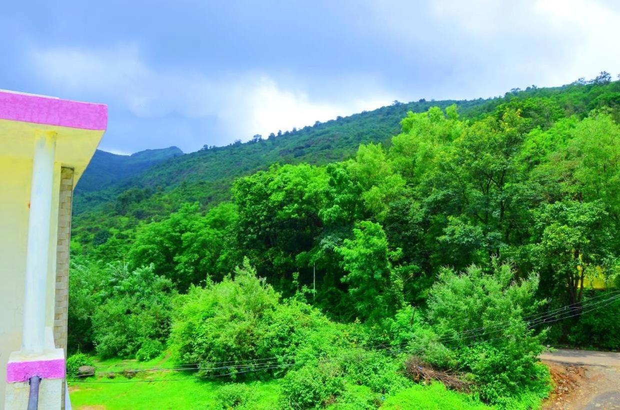 A2Zroomz Aarya Villa 4 Bhk Lonavala Exterior photo
